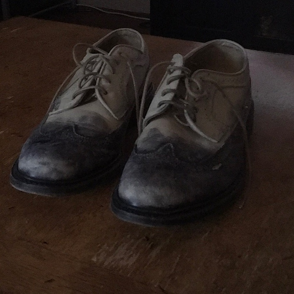 Black and Grey Wing Tip in good condition with Minimal wear